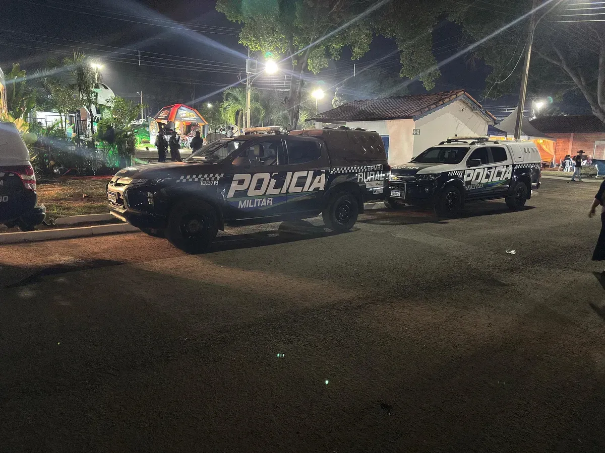 Imagem de compartilhamento para o artigo Uso de algemas é necessário para conter homem exaltado preso em ocorrência de violência doméstica em Rio Verde de MT da MS Todo dia